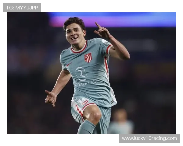 阿尔瓦雷斯马竞处子赛季表现亮眼，7球2助成进攻核心